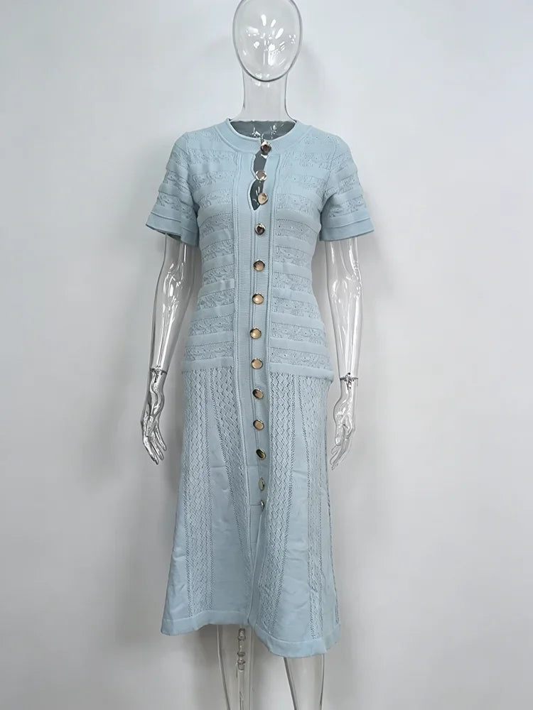 Robe longue en maille scintillante - look occasion chic